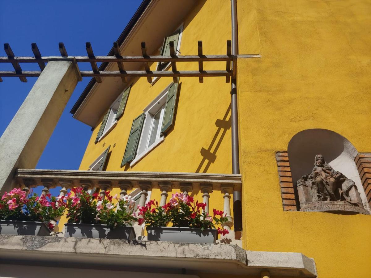 Studio Apartments Baia Azzurra 7 Torbole Sul Garda Eksteriør bilde