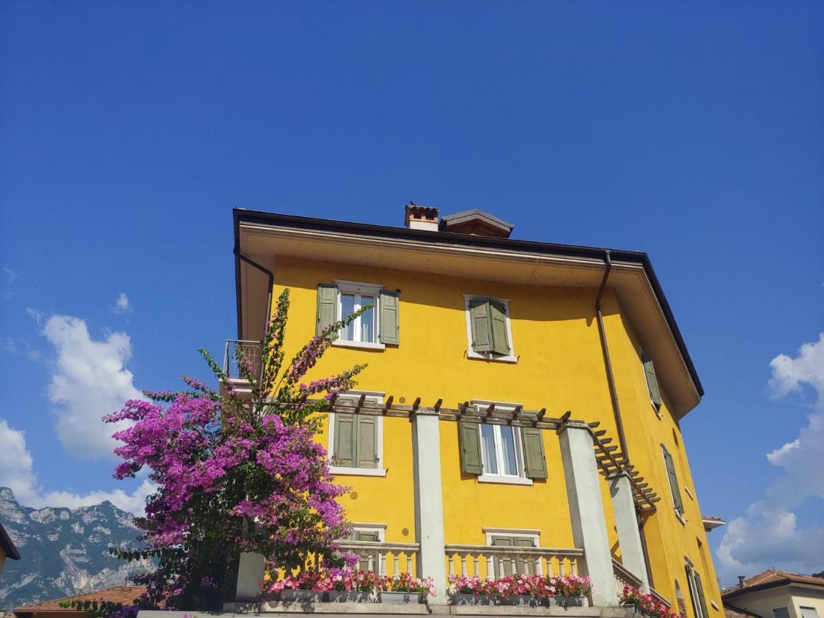 Studio Apartments Baia Azzurra 7 Torbole Sul Garda Eksteriør bilde
