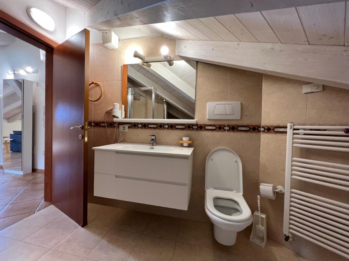 Studio Apartments Baia Azzurra 7 Torbole Sul Garda Eksteriør bilde