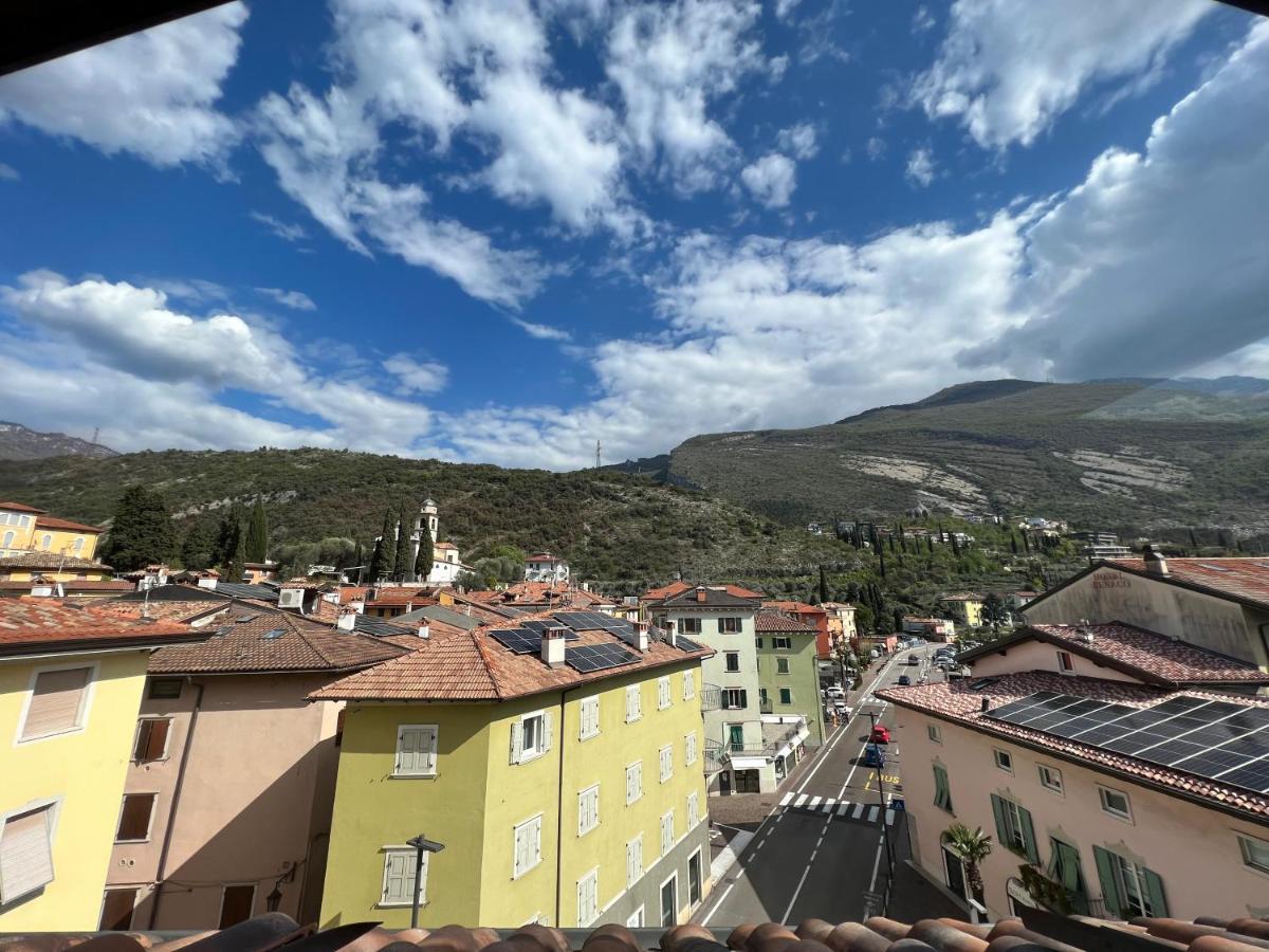 Studio Apartments Baia Azzurra 7 Torbole Sul Garda Eksteriør bilde